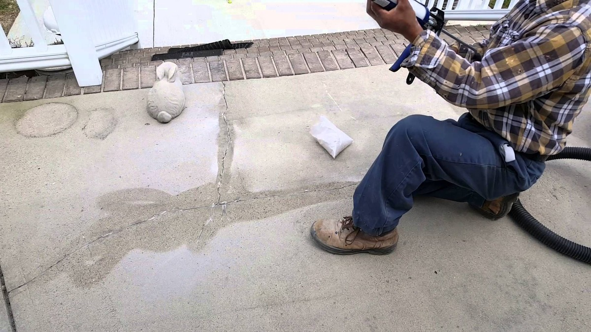 Pool Deck Crack Repair Near You in Charlotte, NC